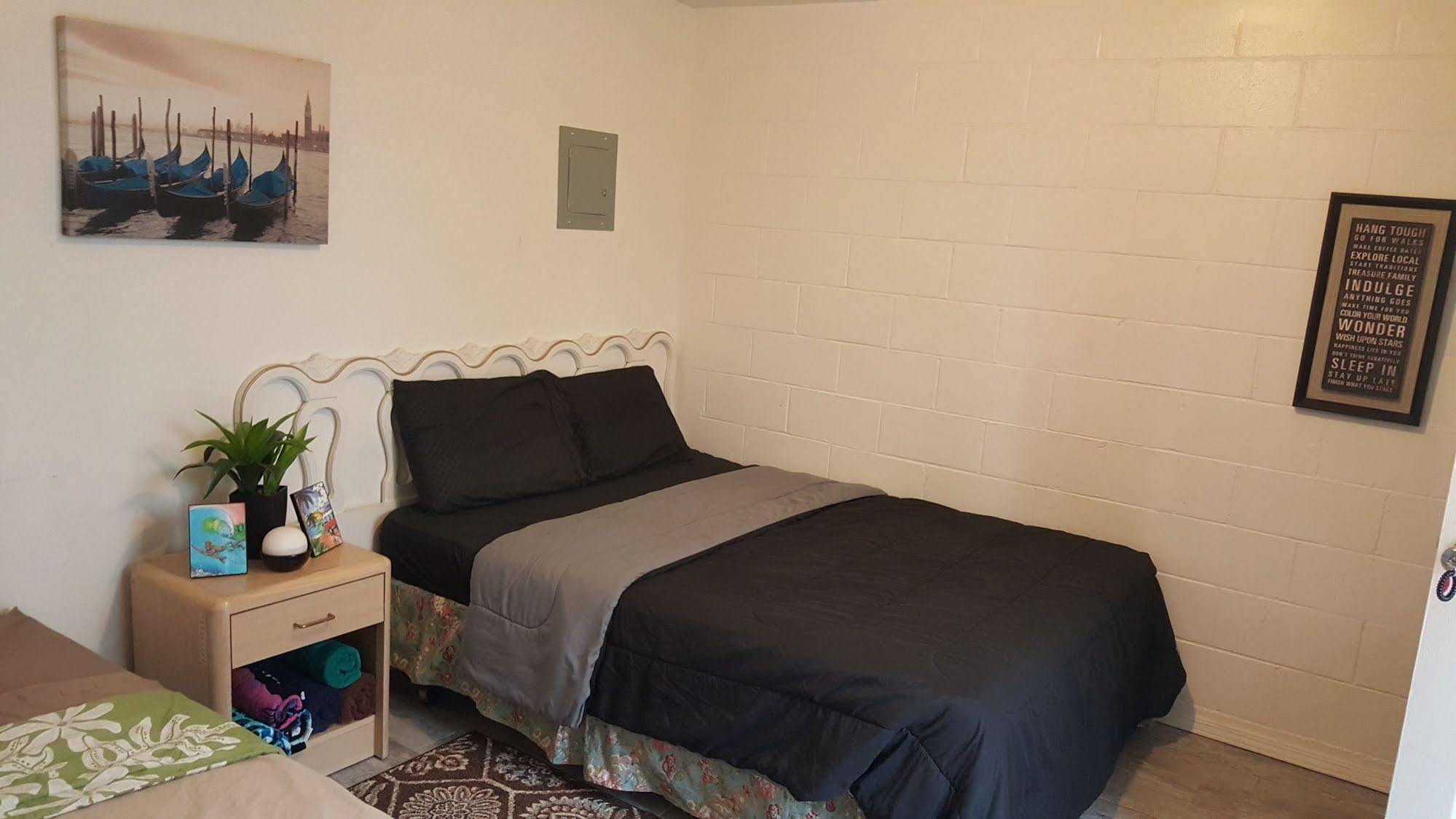 The Beach Waikiki Boutique Hostel โฮโนลูลู ภายนอก รูปภาพ