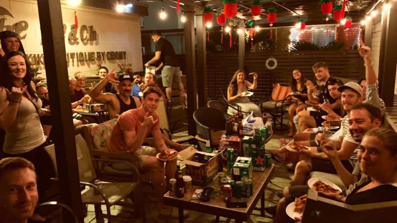 The Beach Waikiki Boutique Hostel โฮโนลูลู ภายนอก รูปภาพ