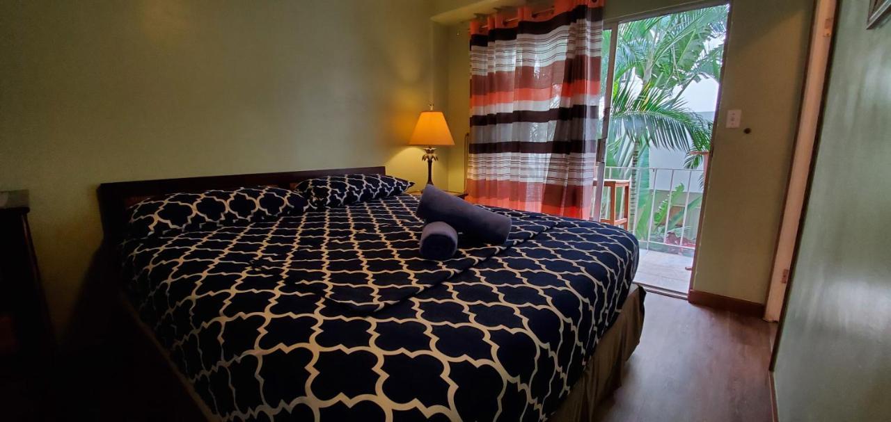 The Beach Waikiki Boutique Hostel โฮโนลูลู ภายนอก รูปภาพ