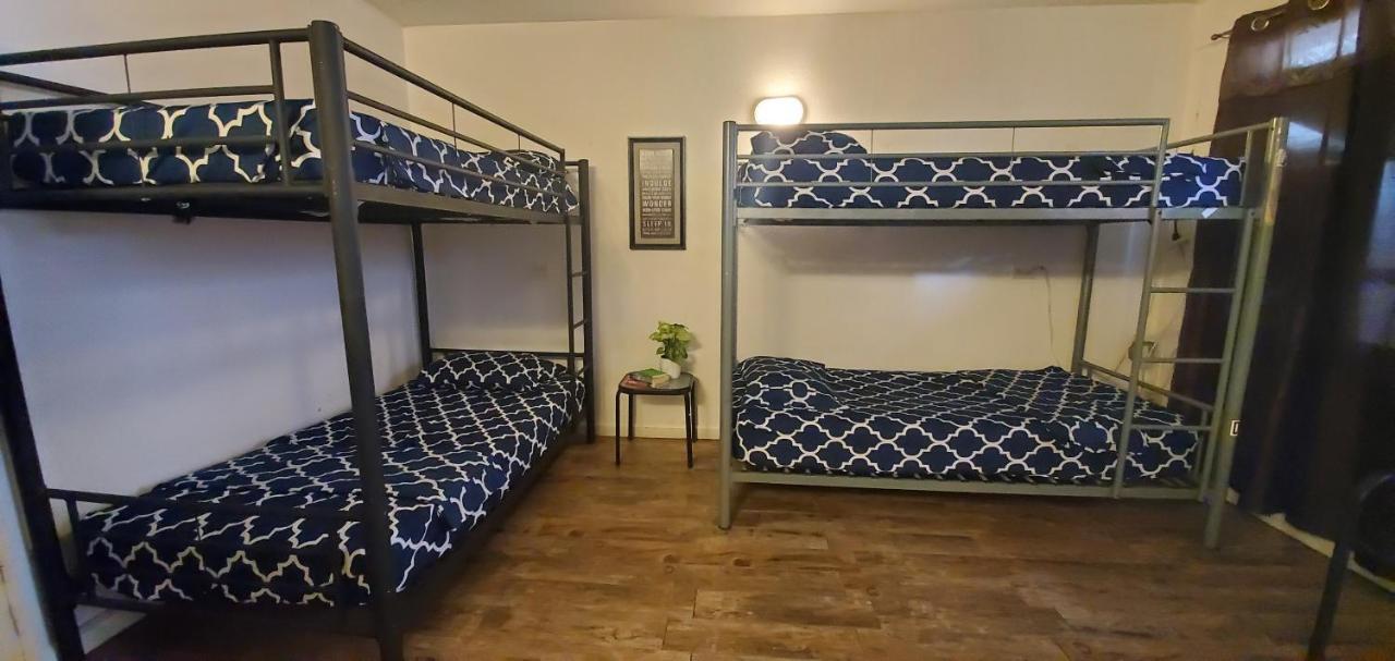 The Beach Waikiki Boutique Hostel โฮโนลูลู ภายนอก รูปภาพ