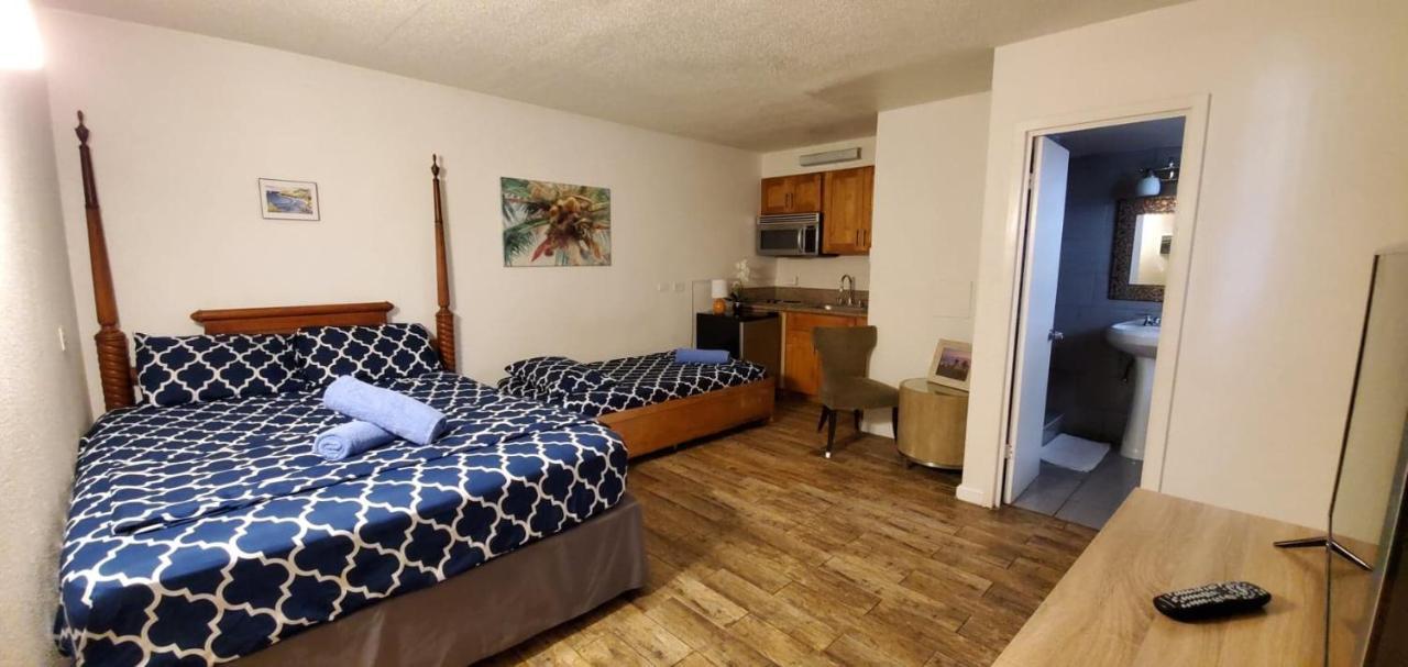 The Beach Waikiki Boutique Hostel โฮโนลูลู ภายนอก รูปภาพ